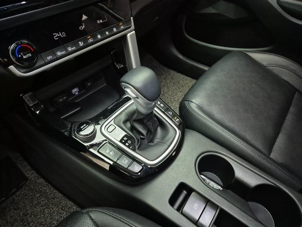 KIA Seltos - Vista 12