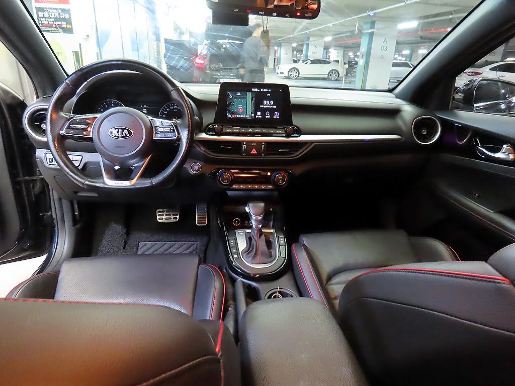 KIA K3 - Vista 9
