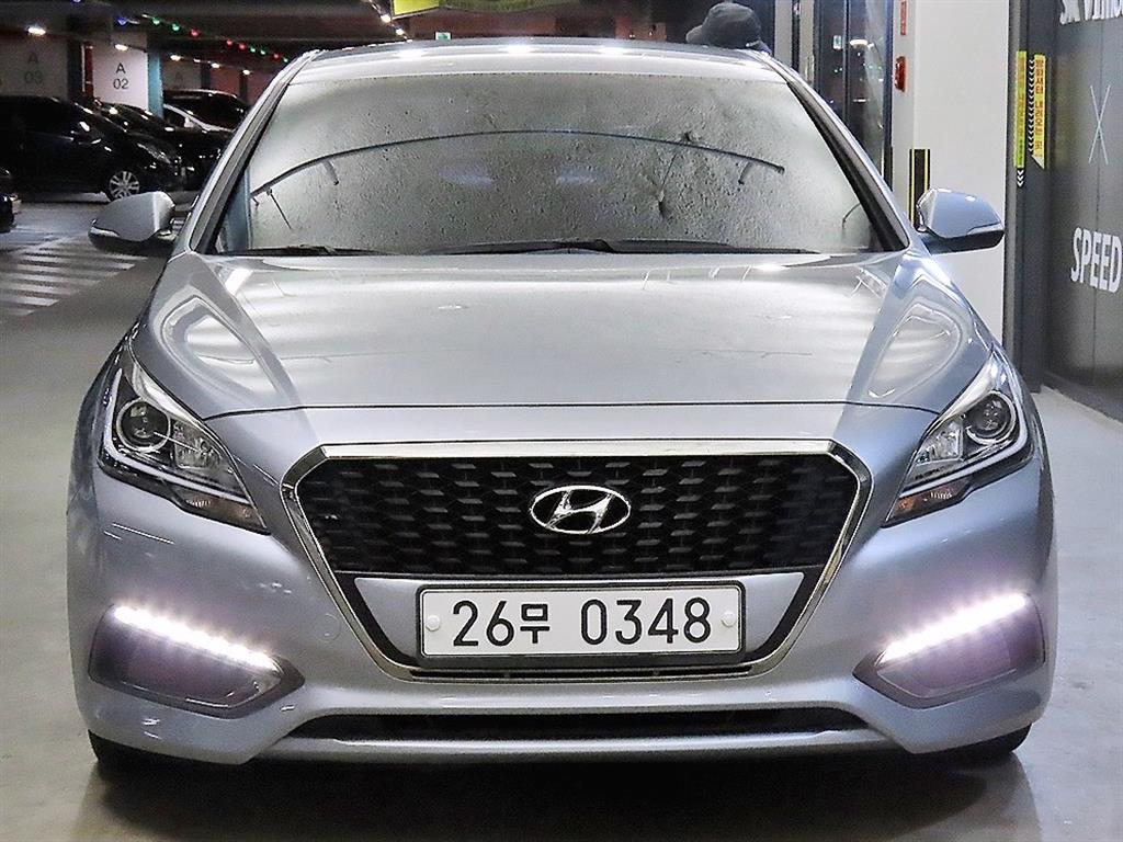 HYUNDAI Sonata - Vista 2