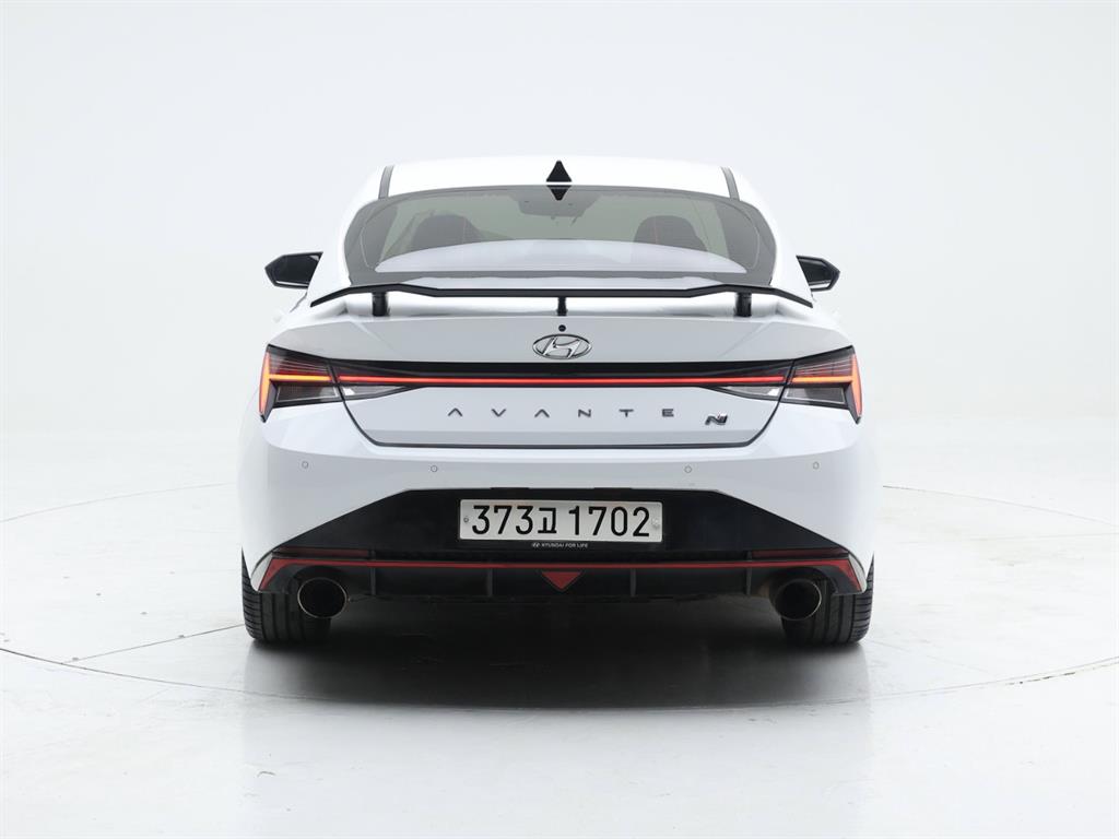 HYUNDAI Avante - Vista 9