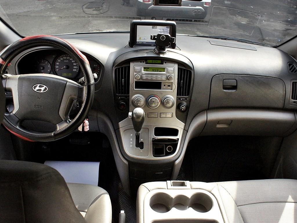 HYUNDAI Starex 2011 Blanco - Importación desde Corea - HF Imports Iquique - Foto 7