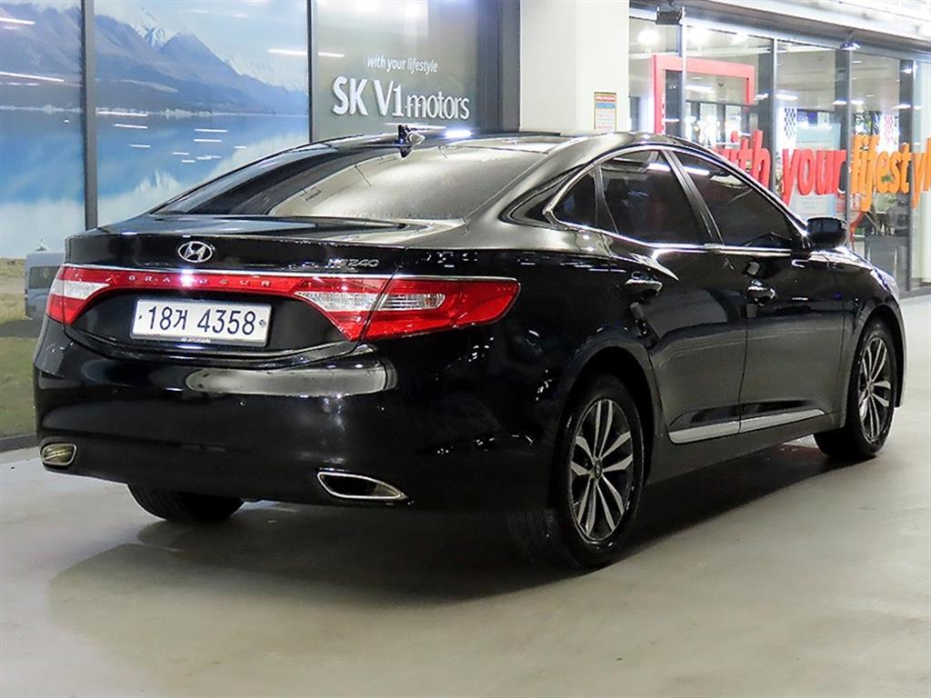 HYUNDAI Grandeur - Vista 4