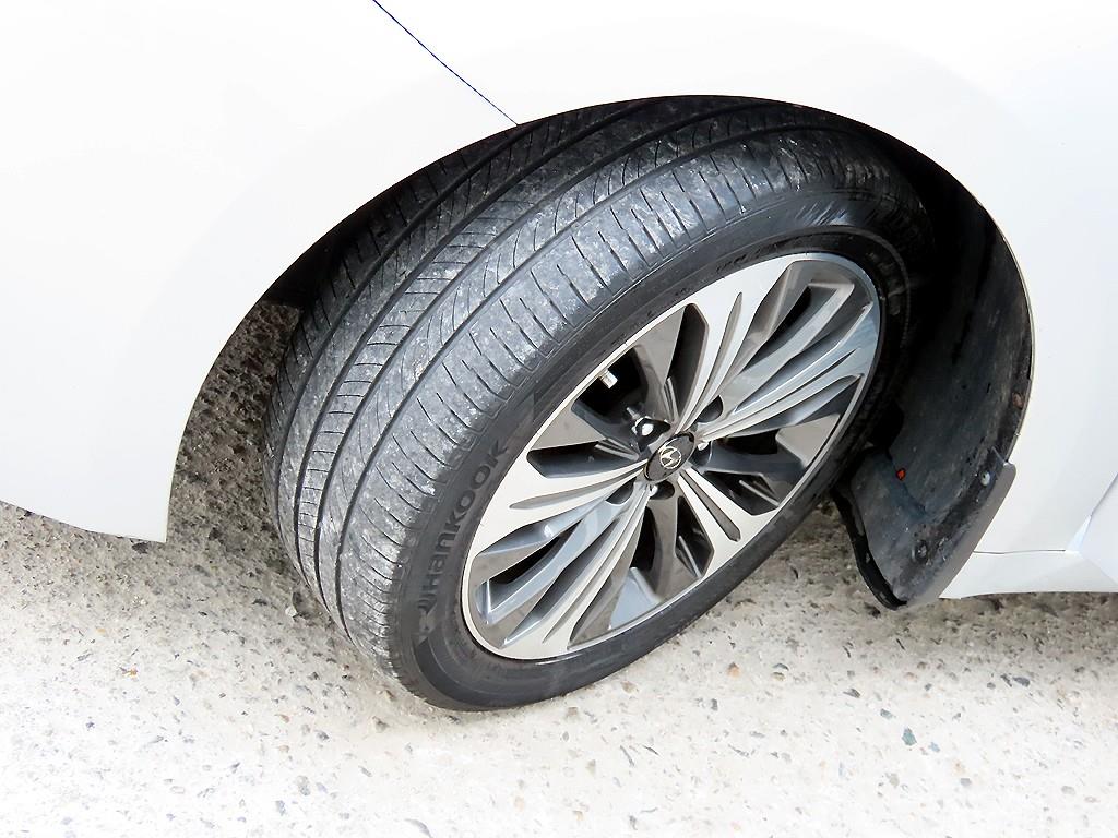 HYUNDAI Grandeur 2013 Plateado - Importación desde Corea - HF Imports Iquique - Foto 20