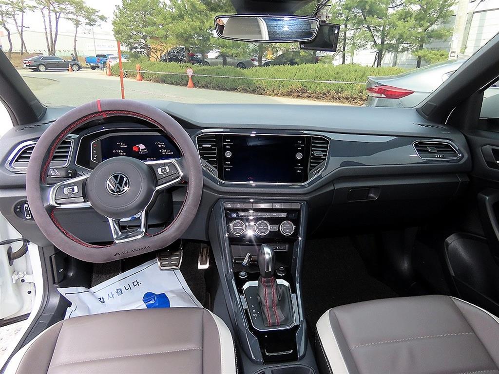 Volkswagen T-Roc - Vista 7