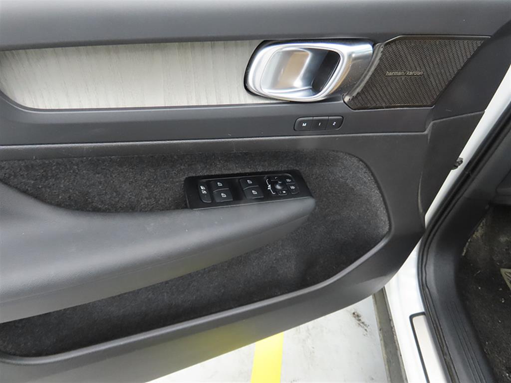 Volvo XC40 2022 Blanco - Importación desde Corea - HF Imports Iquique - Foto 13