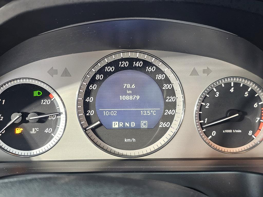 Mercedes Benz C Class - Vista 7