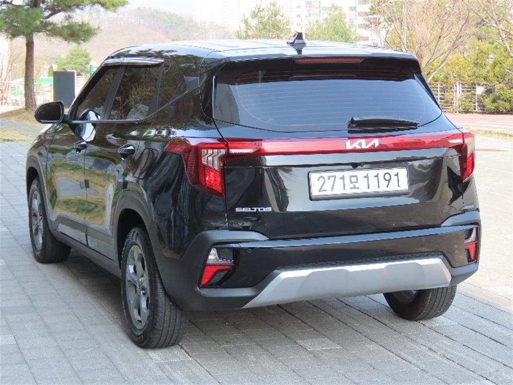 KIA Seltos - Vista 7
