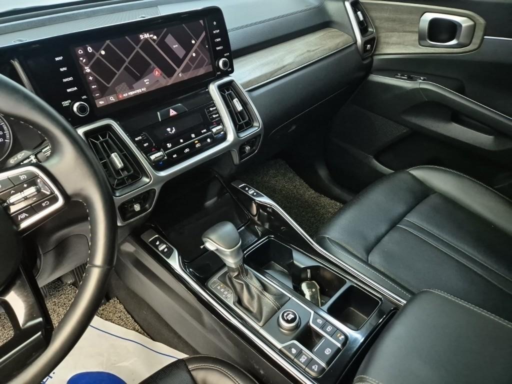KIA Sorento - Vista 10
