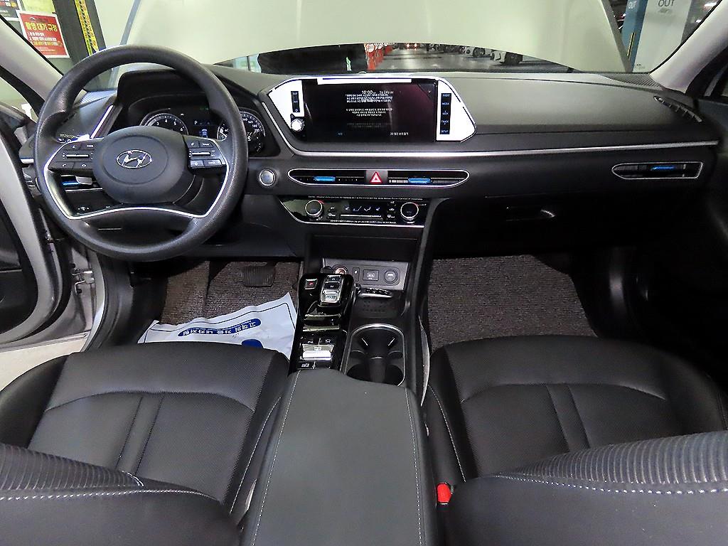 HYUNDAI Sonata - Vista 10