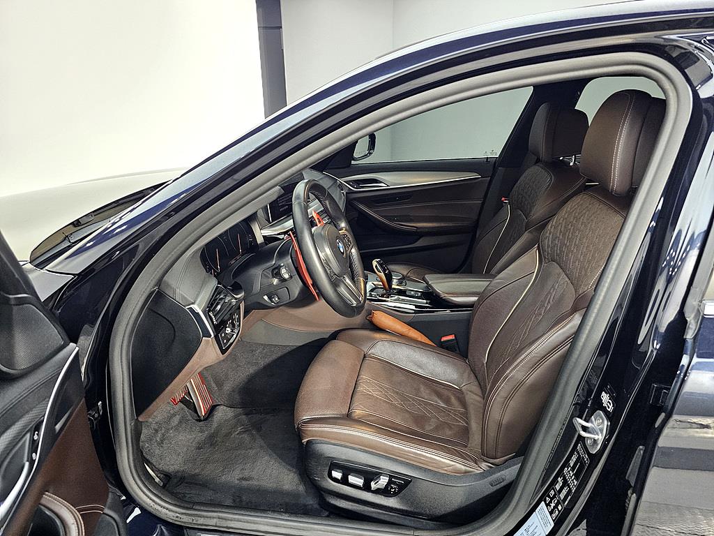 BMW 5 Series - Vista 8