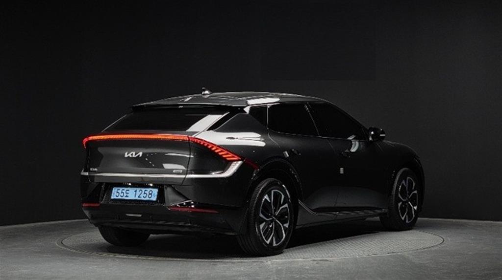 KIA EV6 - Vista 4