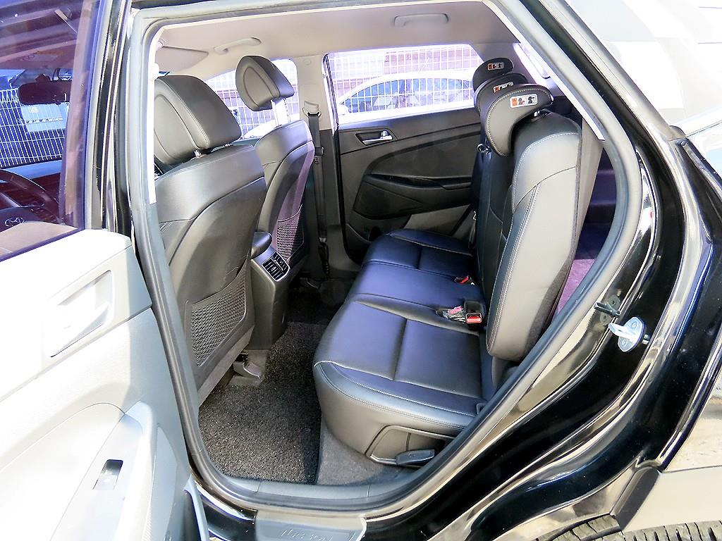 HYUNDAI Tucson - Vista 6