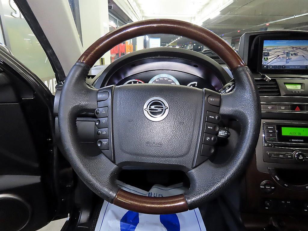 Ssangyong Rexton - Vista 8