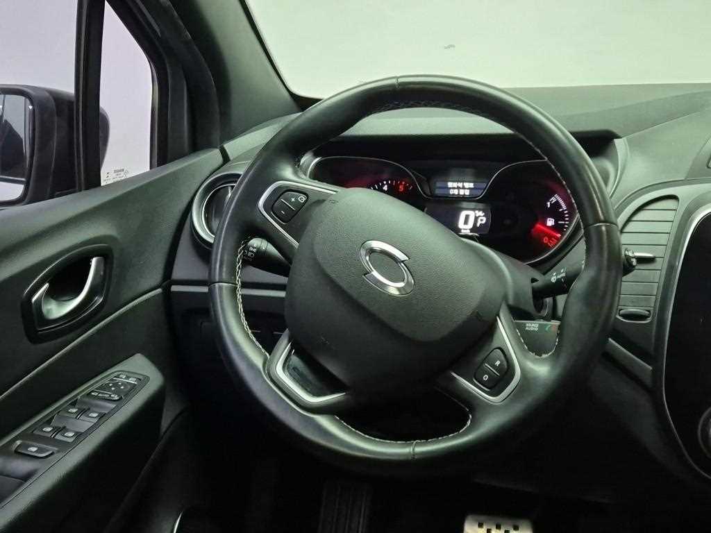 SAMSUNG QM3 - Vista 9