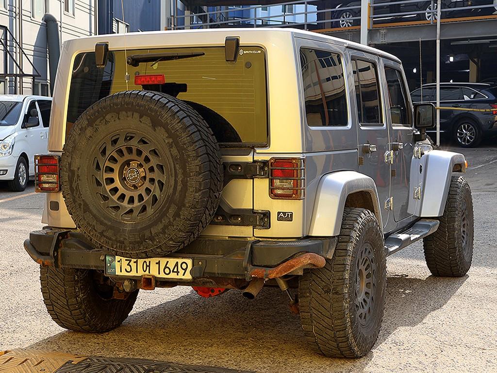 Jeep Wrangler - Vista 7