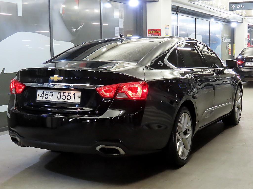 Chevrolet Impala - Vista 4