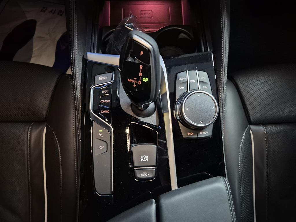 BMW 5 Series - Vista 8