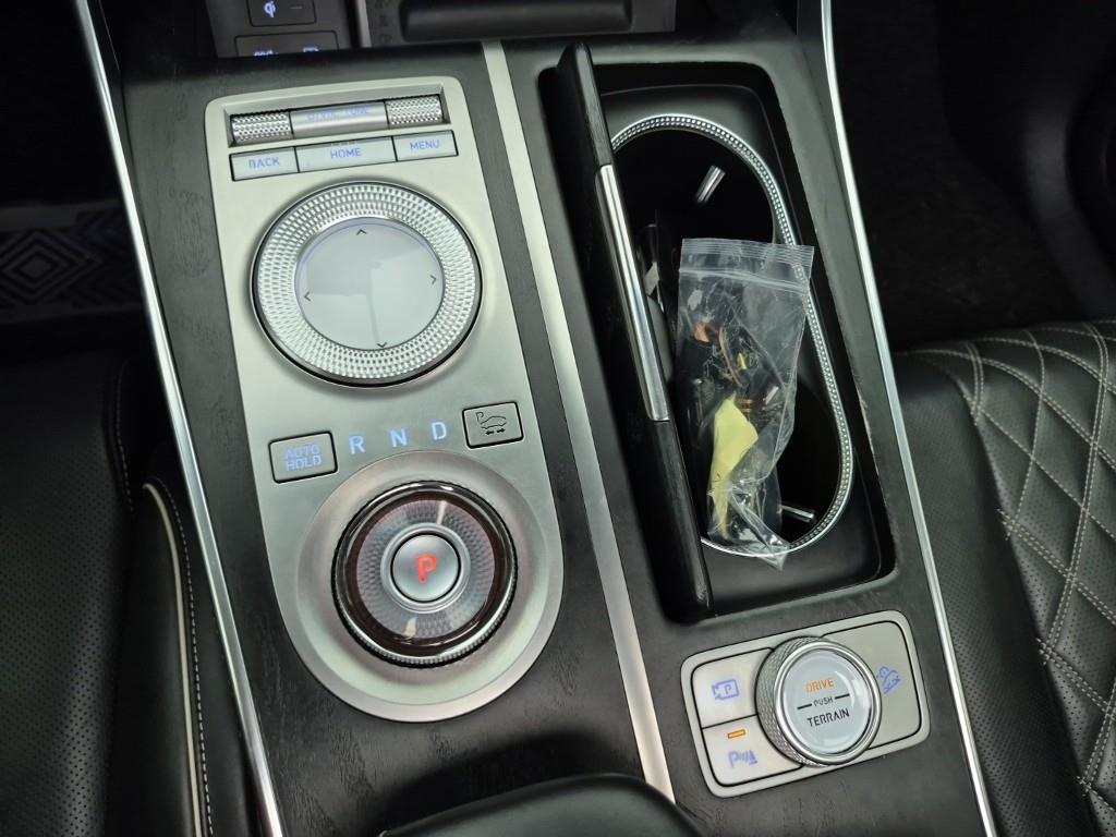 Genesis GV80 - Vista 8