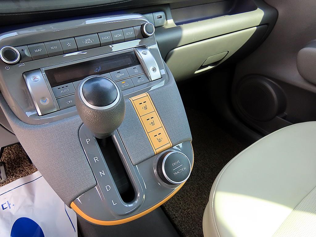 HYUNDAI Casper - Vista 10