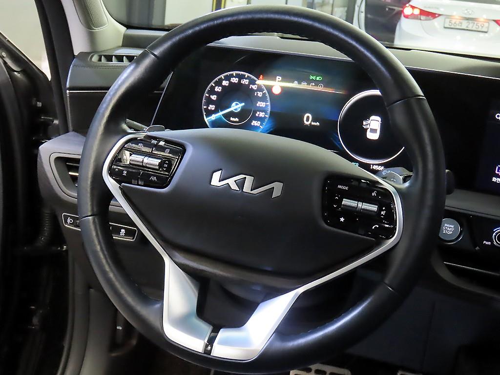 KIA K8 - Vista 8
