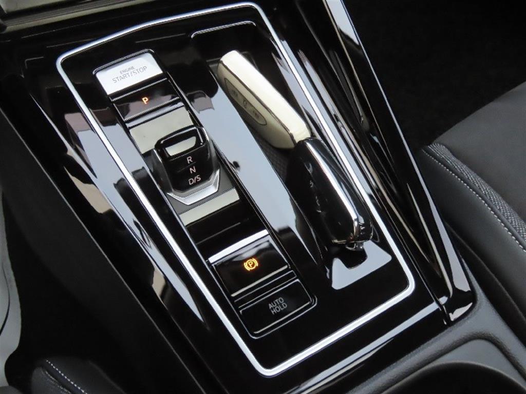 Volkswagen Golf - Vista 11