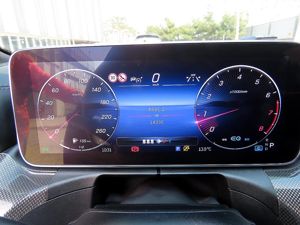 Mercedes Benz C Class - Vista 9