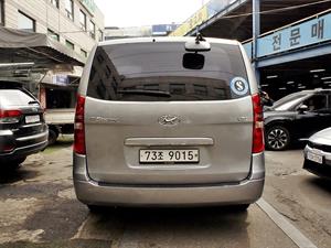 HYUNDAI Starex - Vista 6