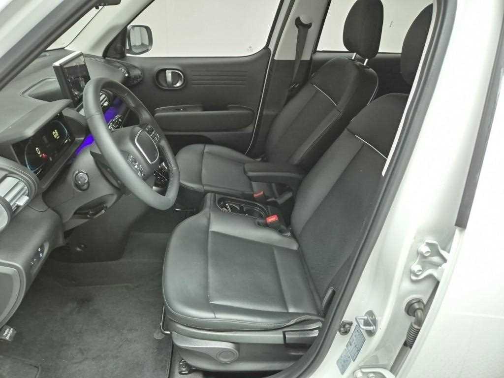 HYUNDAI Casper - Vista 11