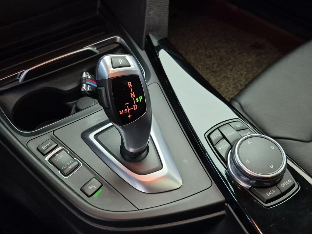 BMW 3 series 2016 Negro - Importación desde Corea - HF Imports Iquique - Foto 14