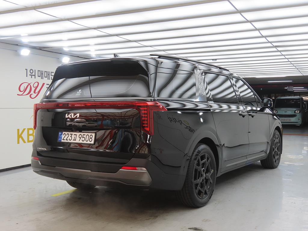 KIA Carnival - Vista 4