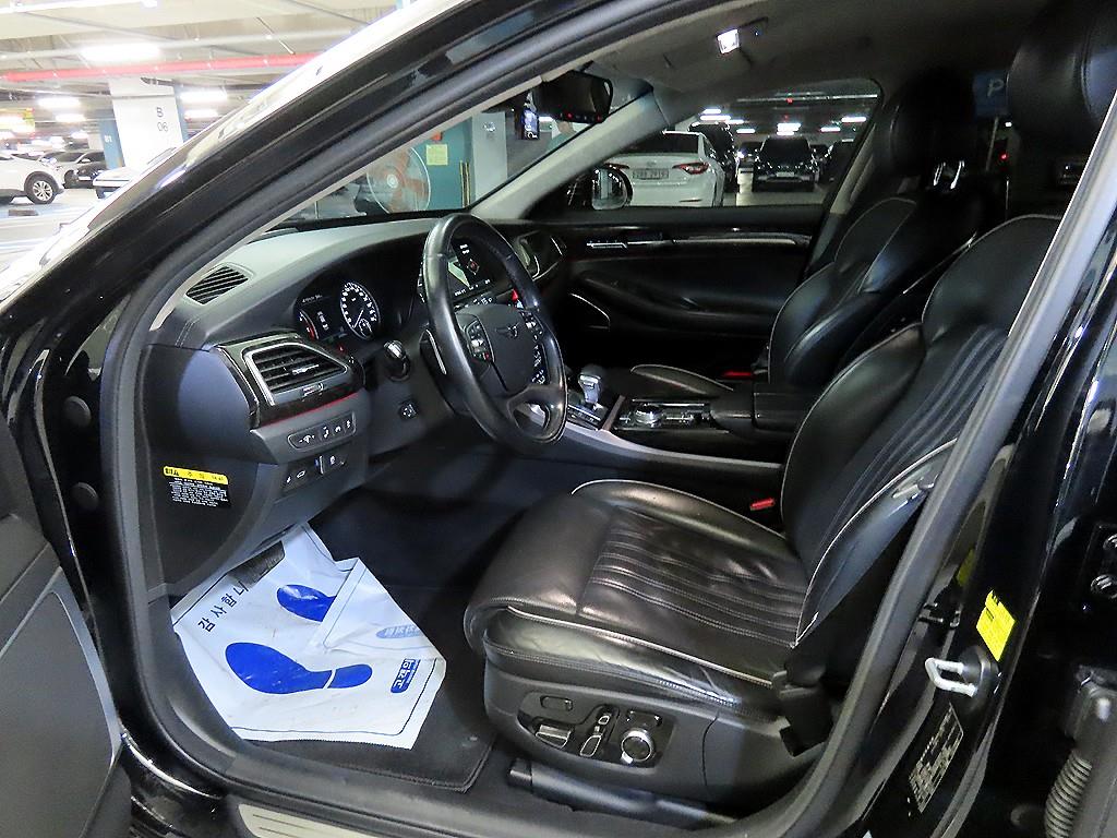 Genesis EQ900 - Vista 6