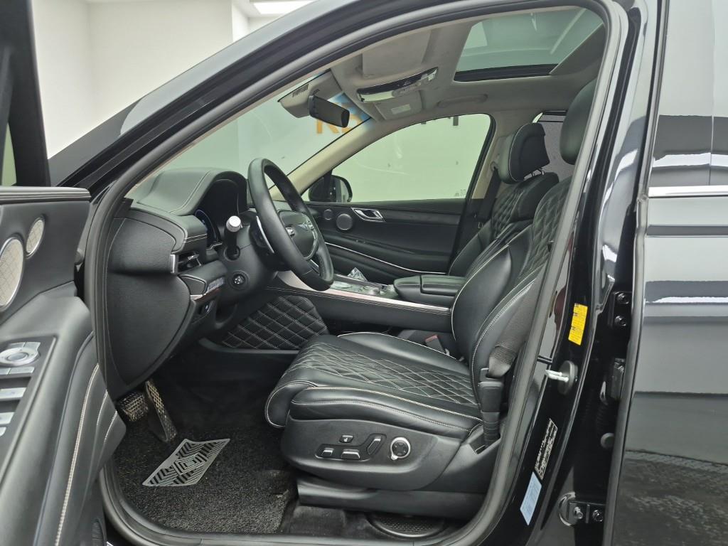 Genesis GV80 - Vista 11