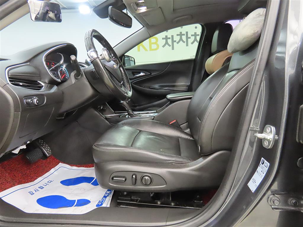 Chevrolet Malibu - Vista 5