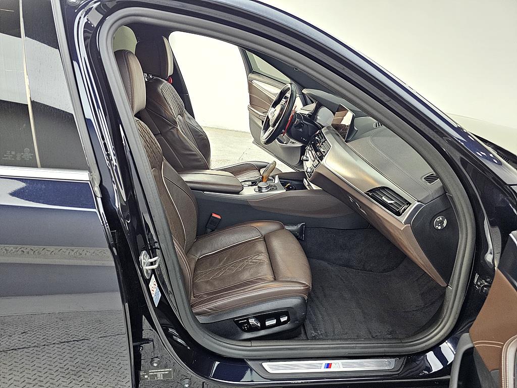 BMW 5 Series - Vista 11