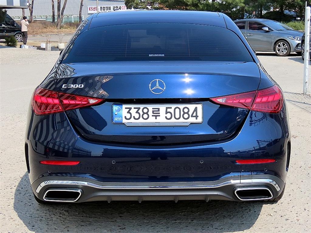 Mercedes Benz C Class - Vista 4