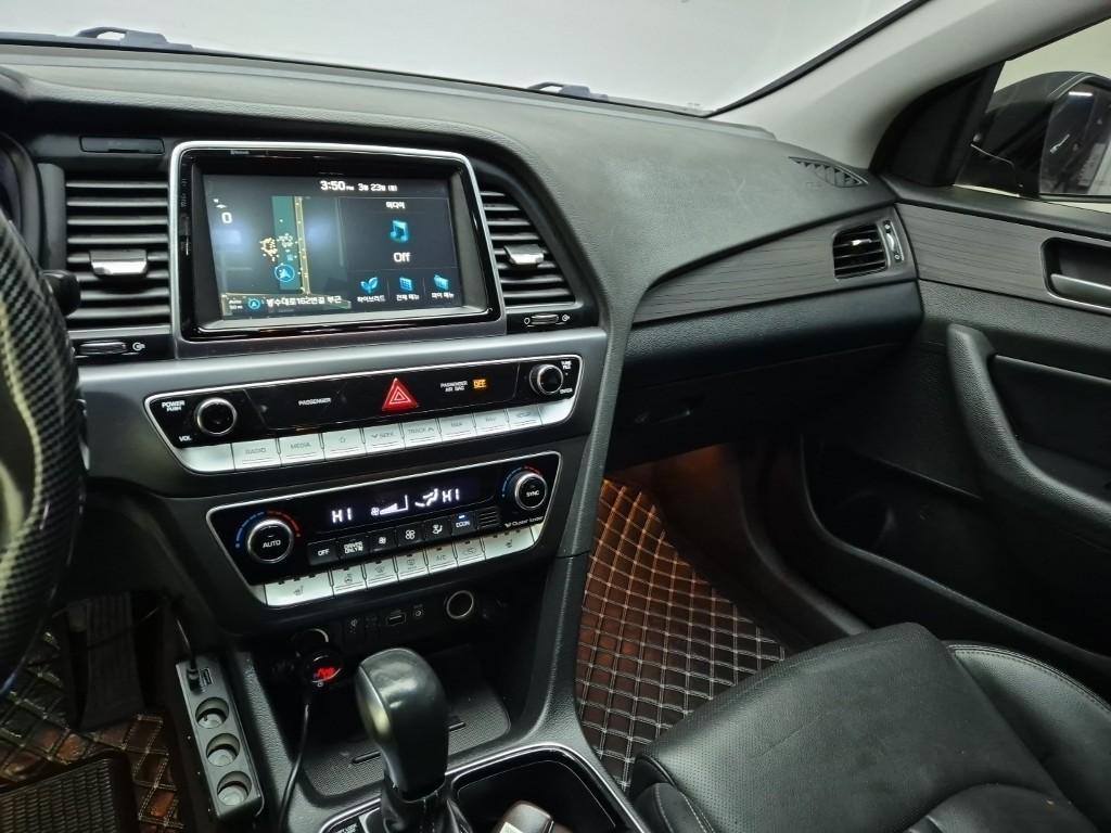 HYUNDAI Sonata - Vista 11