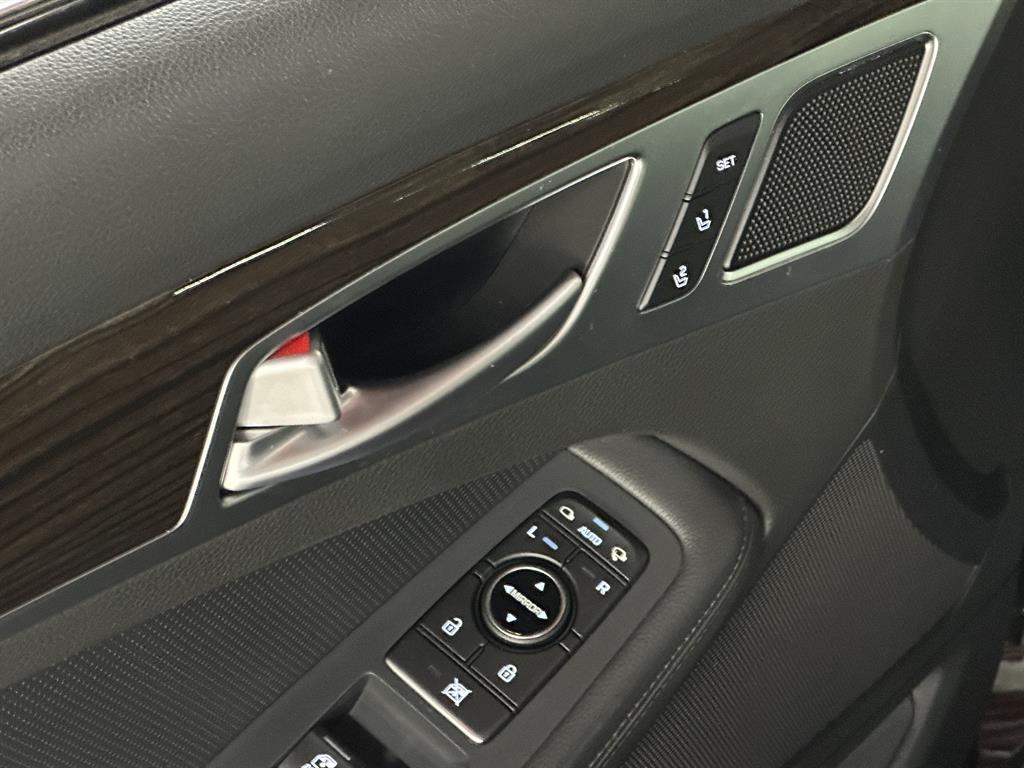 Genesis G80 - Vista 9