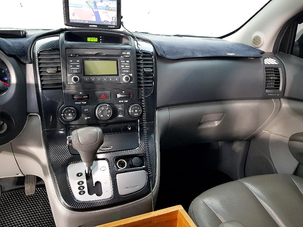 KIA Carnival - Vista 10