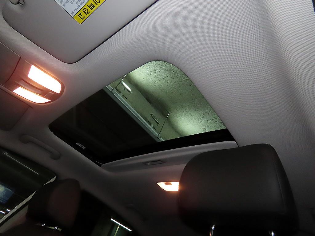 HYUNDAI Avante 2020 Blanco - Importación desde Corea - HF Imports Iquique - Foto 17