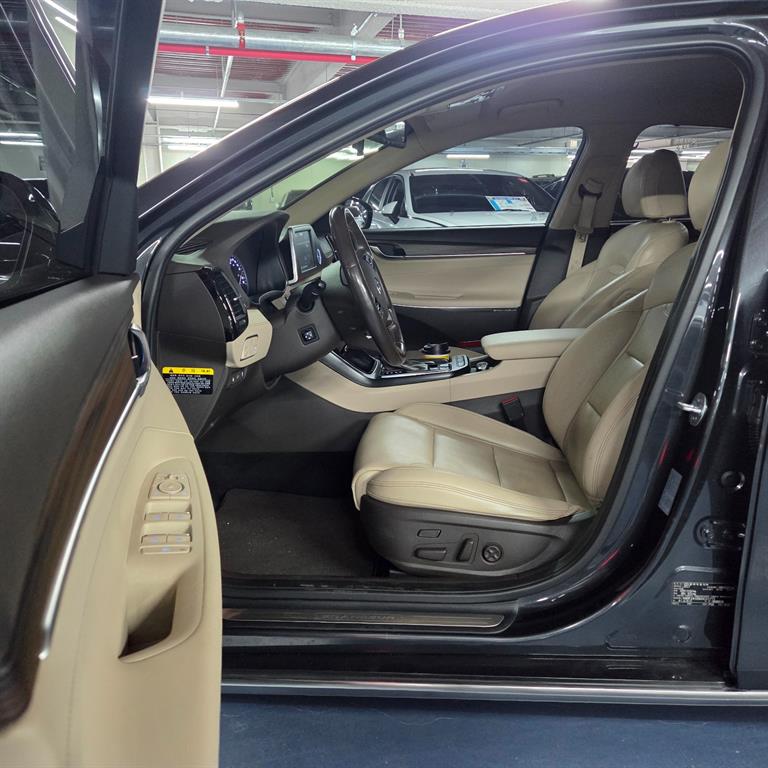 HYUNDAI Grandeur - Vista 8