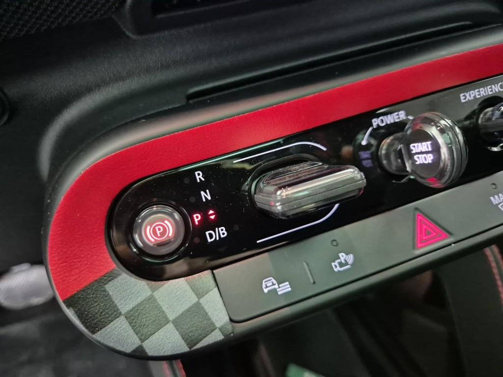 Mini Cooper Electric - Vista 8