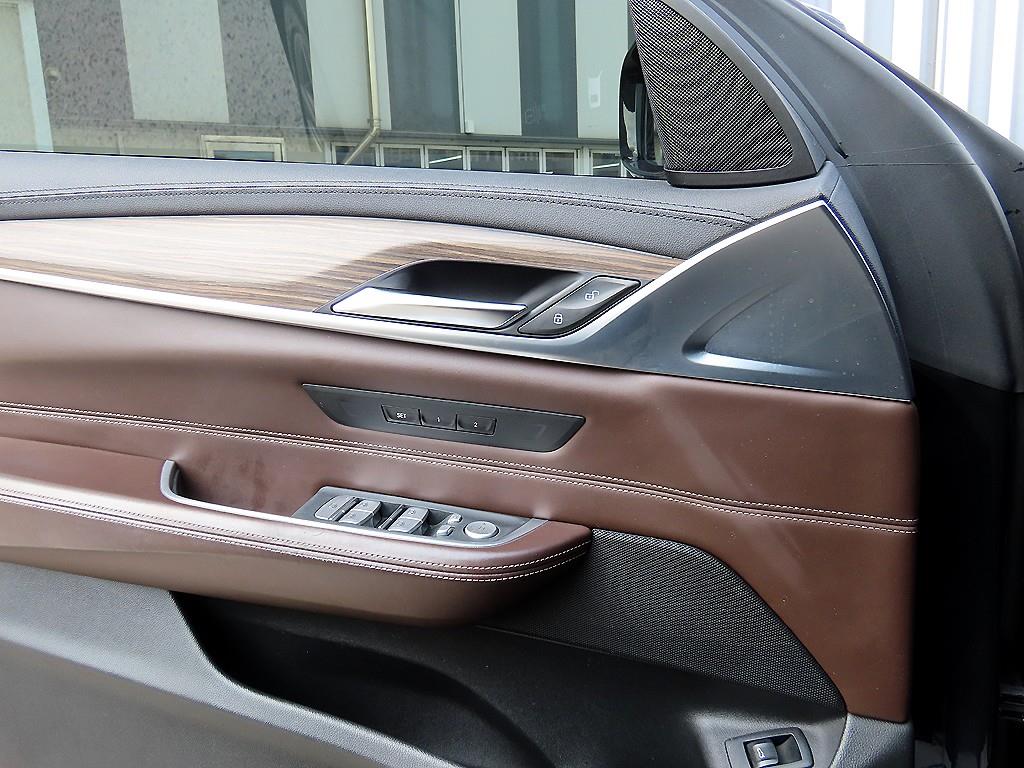 BMW Gran Turismo - Vista 12