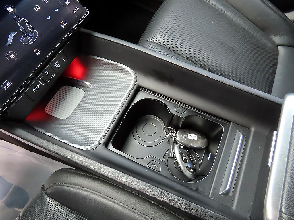 HYUNDAI Grandeur - Vista 11