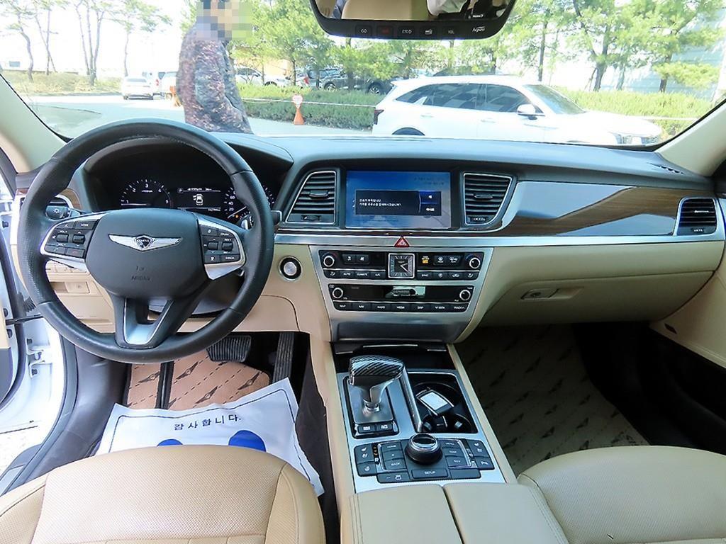 Genesis G80 - Vista 7