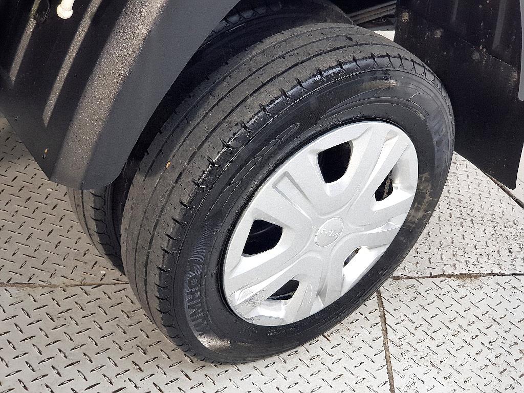 Small Truck Cargo (small) 2023 Blanco - Importación desde Corea - HF Imports Iquique - Foto 19