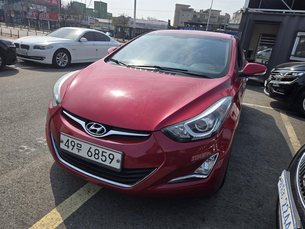 HYUNDAI Avante - Vista 2