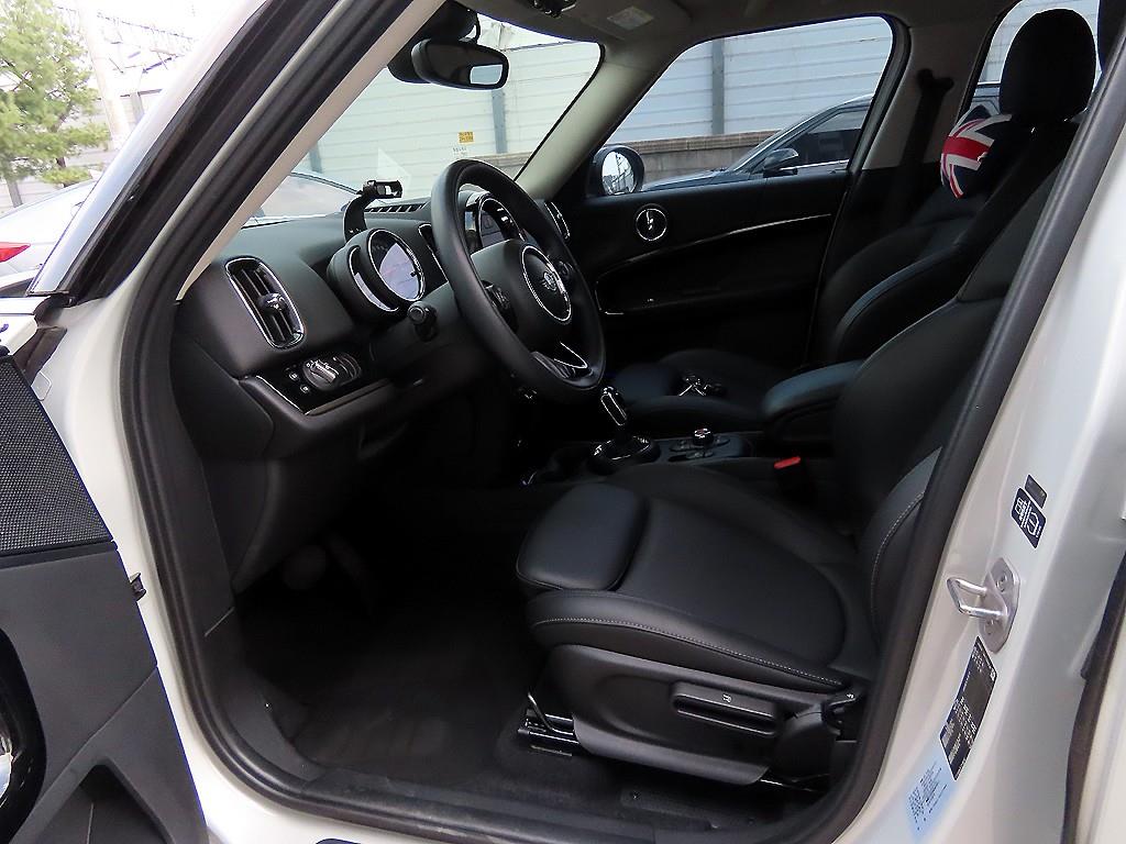 Mini Countryman - Vista 5