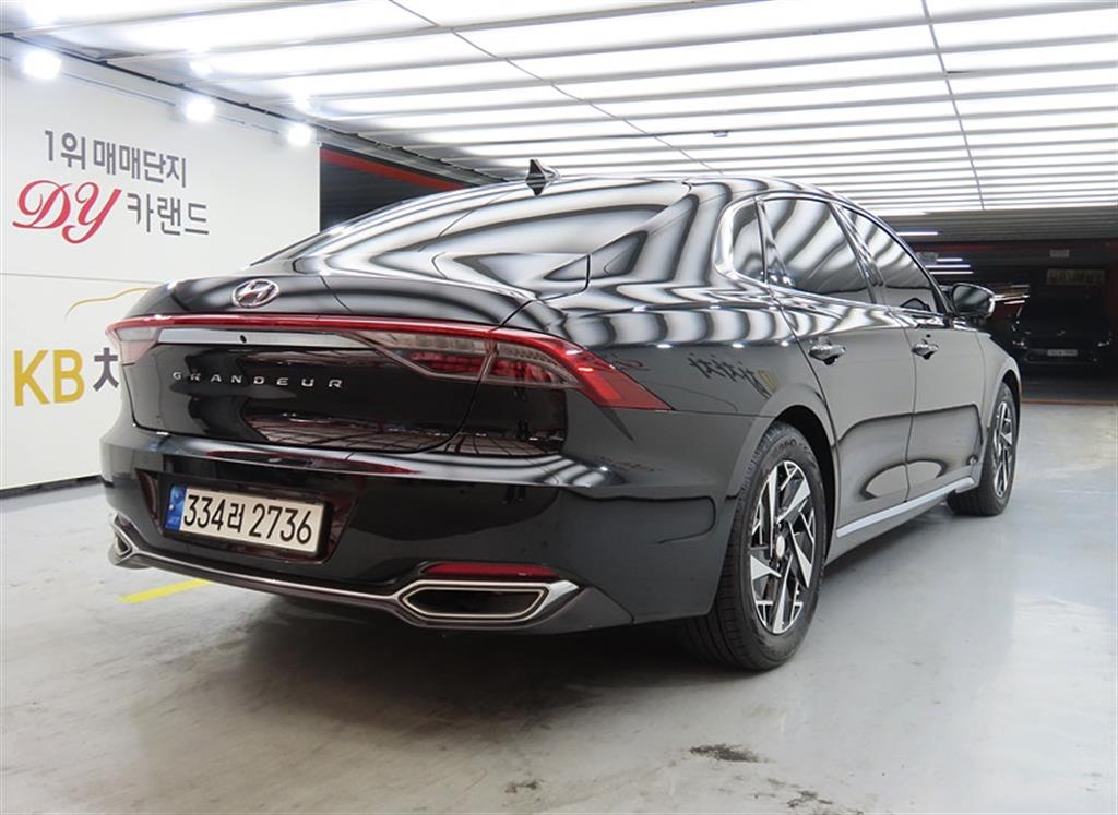 HYUNDAI Grandeur - Vista 4