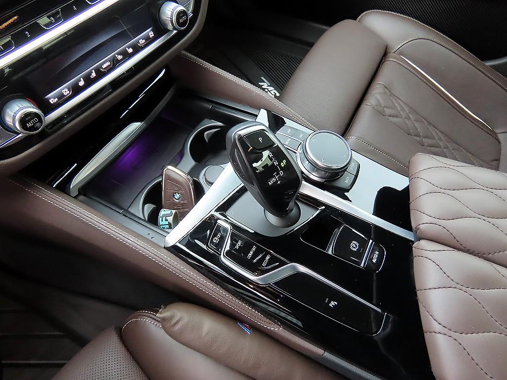 BMW 5 Series - Vista 4