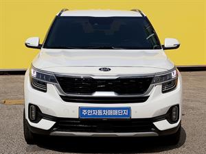 KIA Seltos - Vista 2